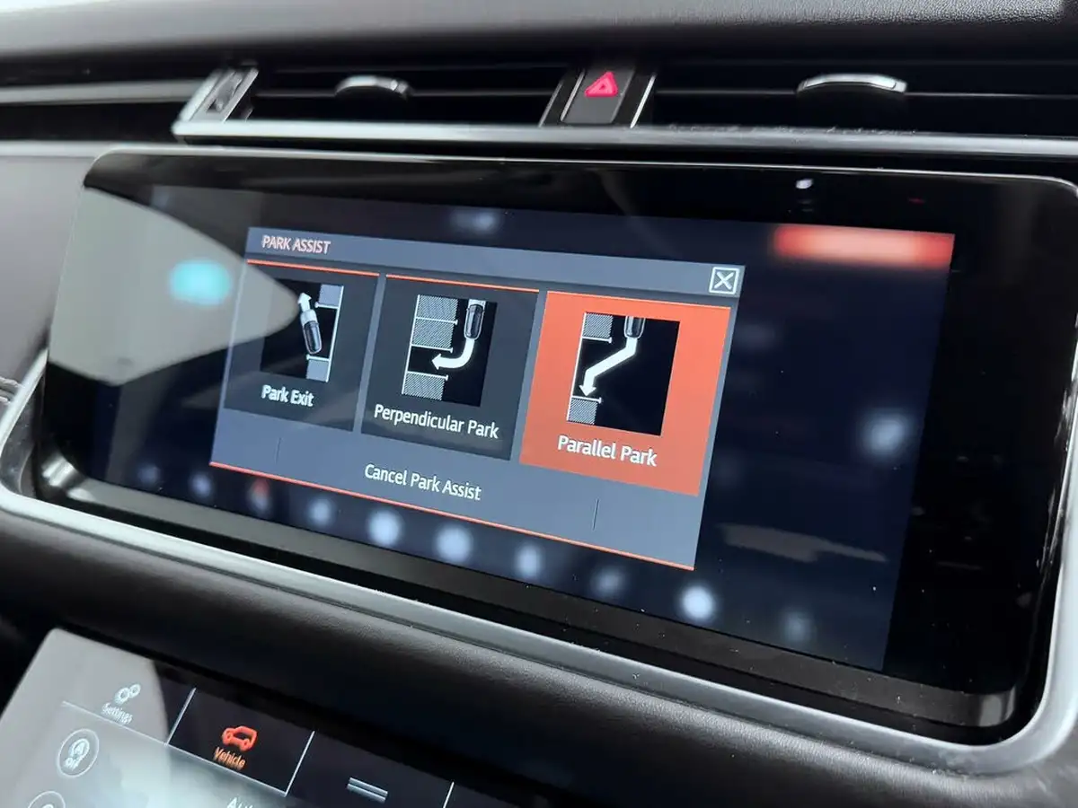 2018-land-rover-range-rover-velar-big-66