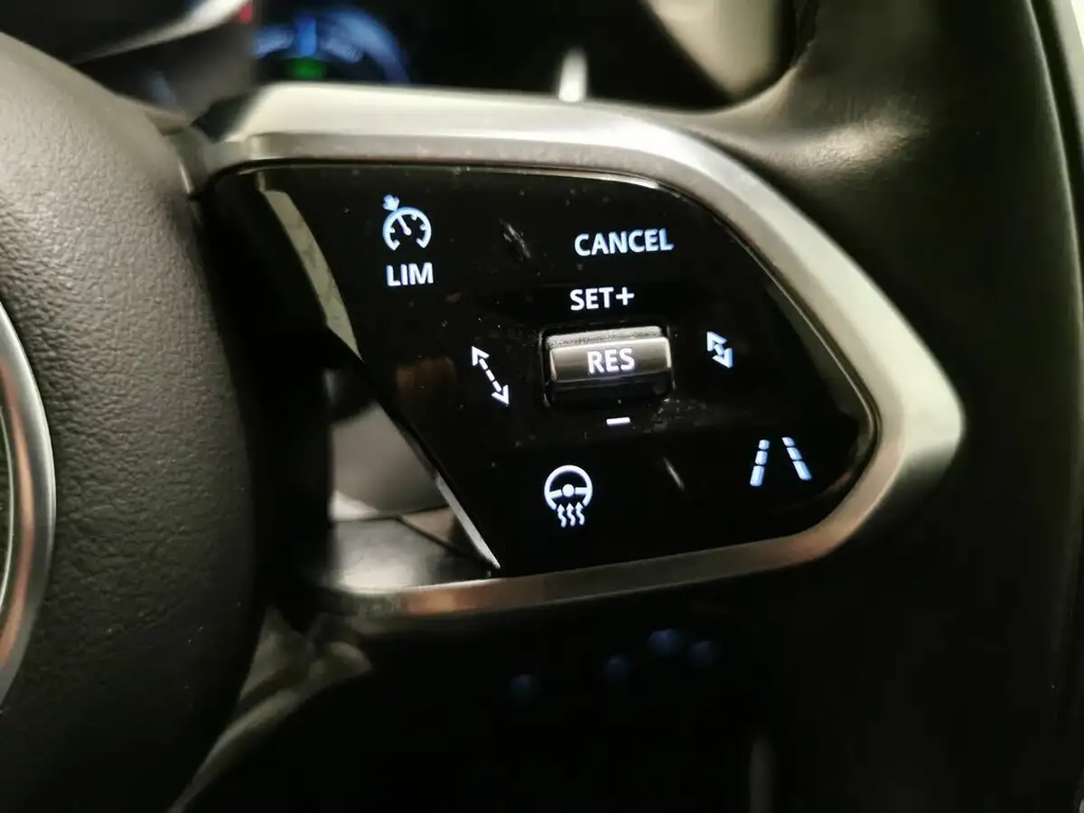 2021-jaguar-i-pace-ev400-hse-big-19