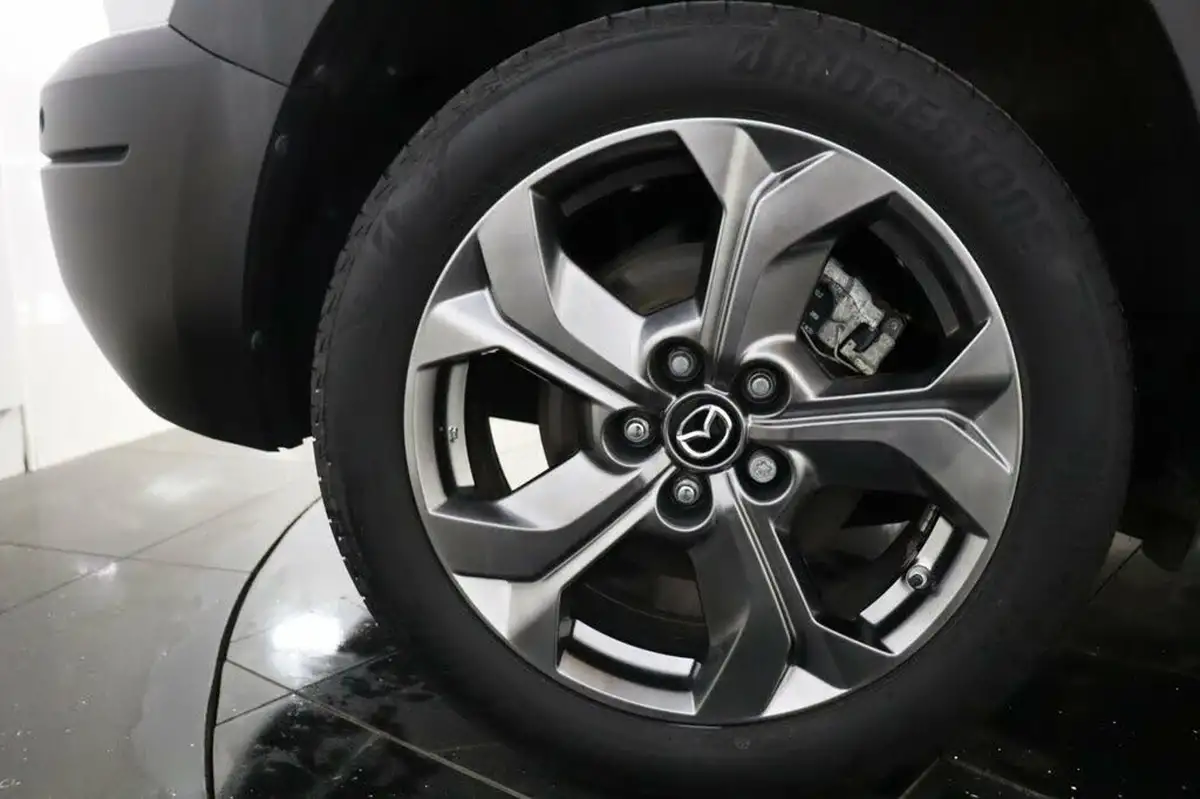 2022-mazda-mx-30-e-first-edition-big-39