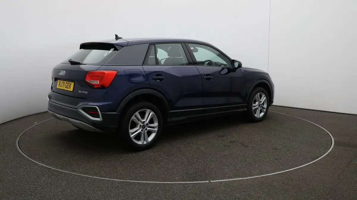2022-audi-q2-10-30-tfsi-sport-big-45