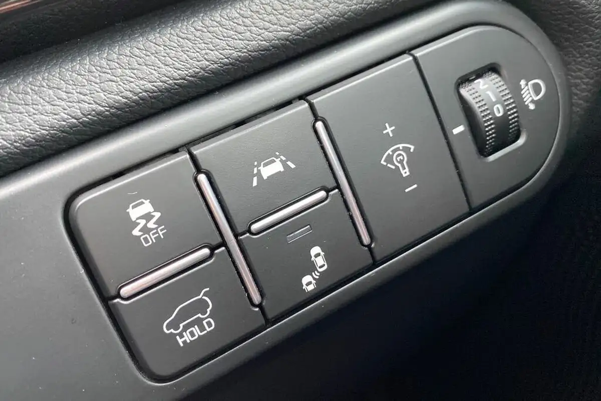 2021-kia-xceed-15-t-gdi-4-dct-big-28