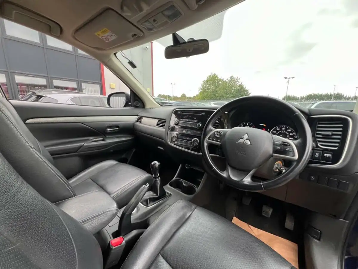 2014-mitsubishi-outlander-22di-d-gx3-7st-big-19