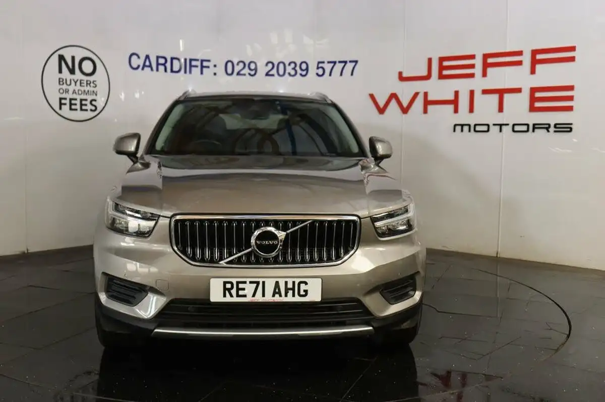 2021-volvo-xc40-15-t4-inscription-208bhp-big-8