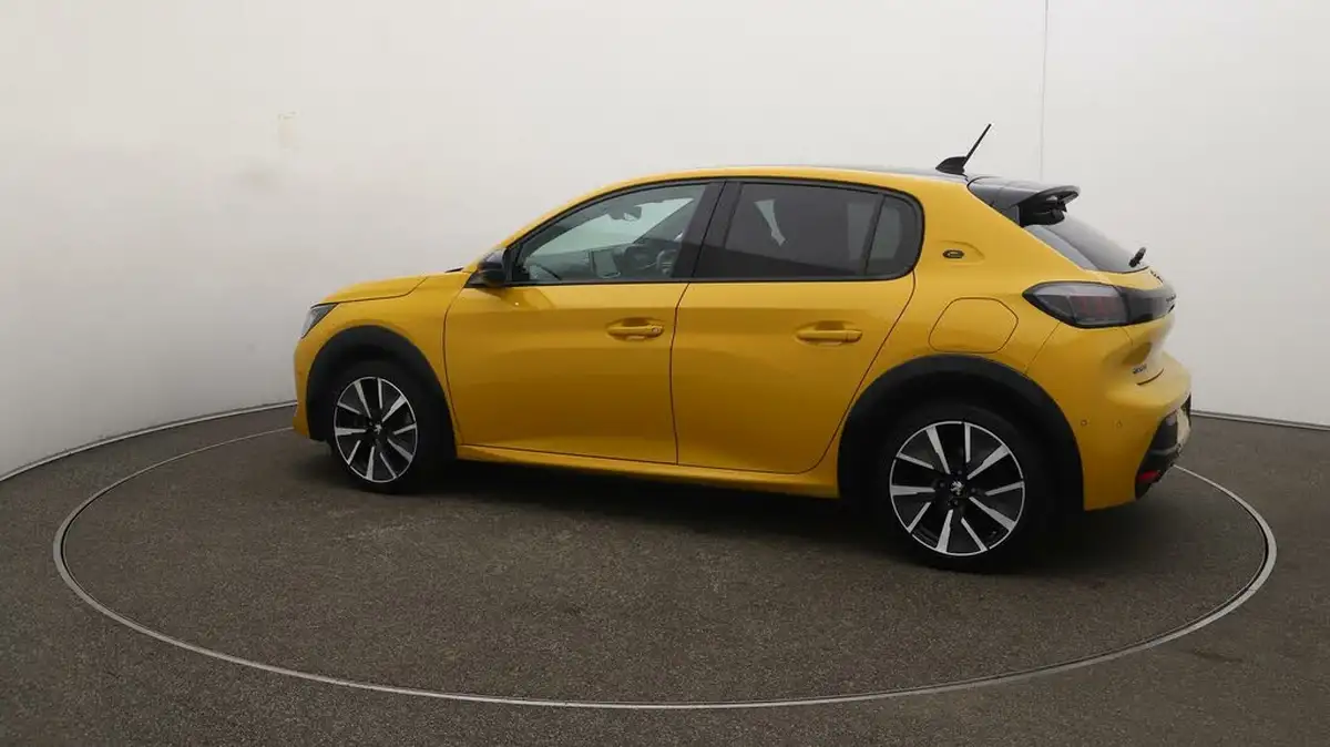 2021-peugeot-208-e-gt-premium-big-48