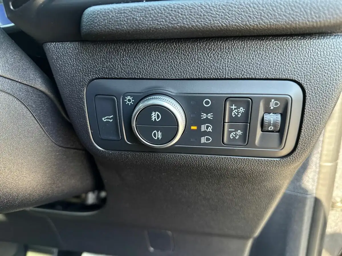 2023-ford-kuga-25t-st-line-x-edition-190ps-fhev-big-22