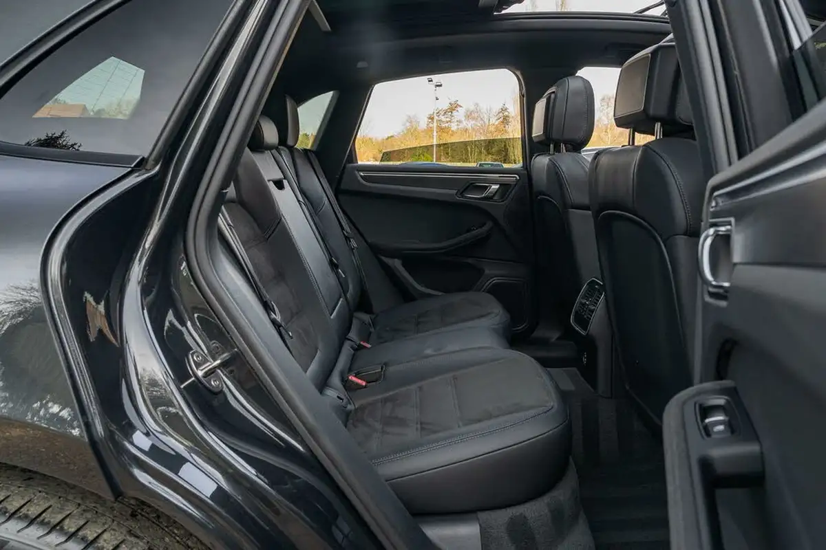 2022-porsche-macan-29-v6-gts-big-26