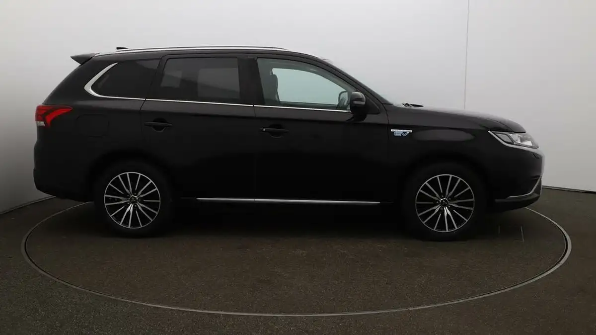 2020-mitsubishi-outlander-24-design-phev-big-46