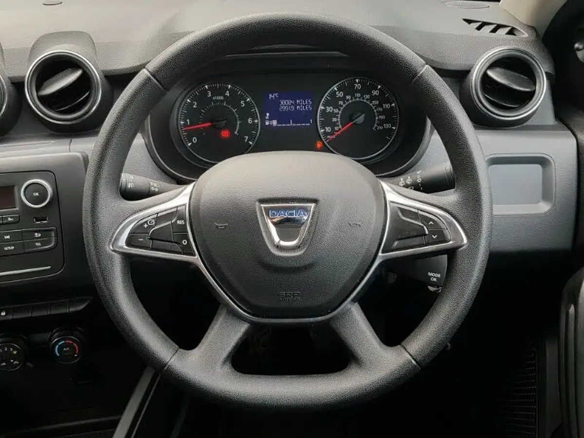 2019-dacia-duster-16-sce-essential-big-9