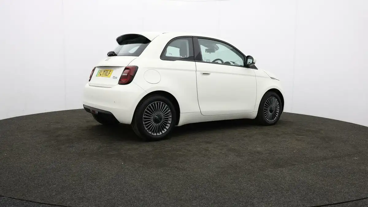 2021-fiat-500-e-icon-big-32