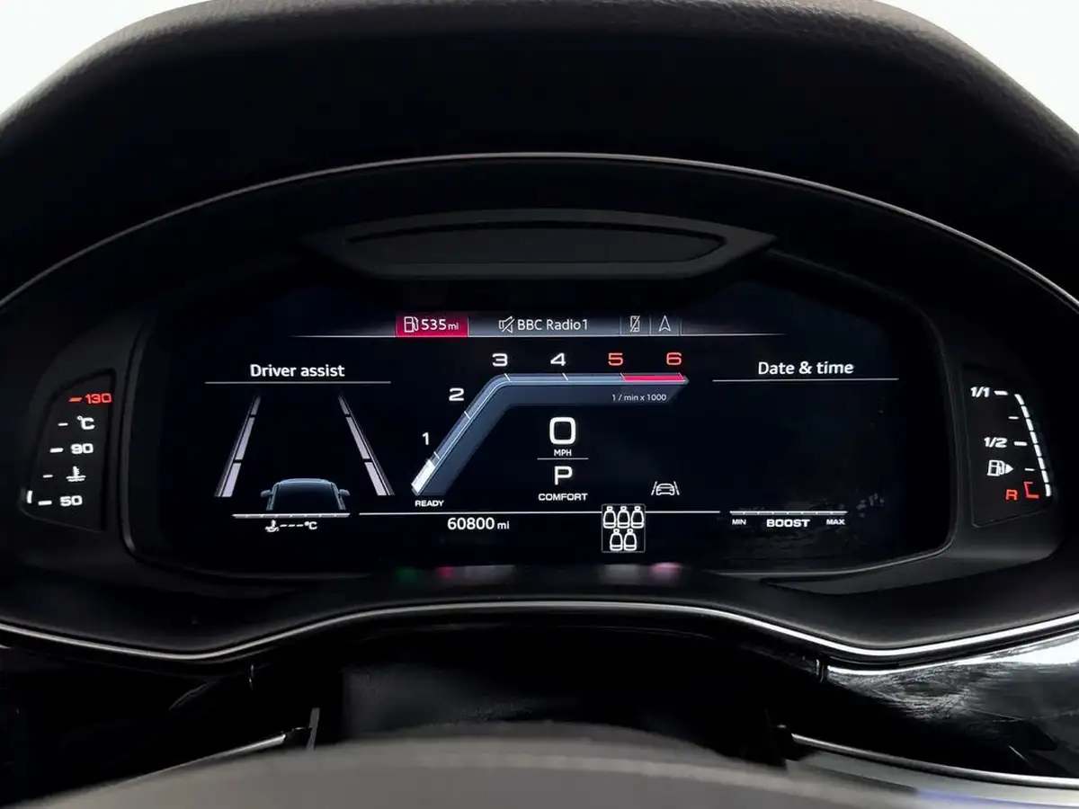 2020-audi-sq7-40tdi-big-46