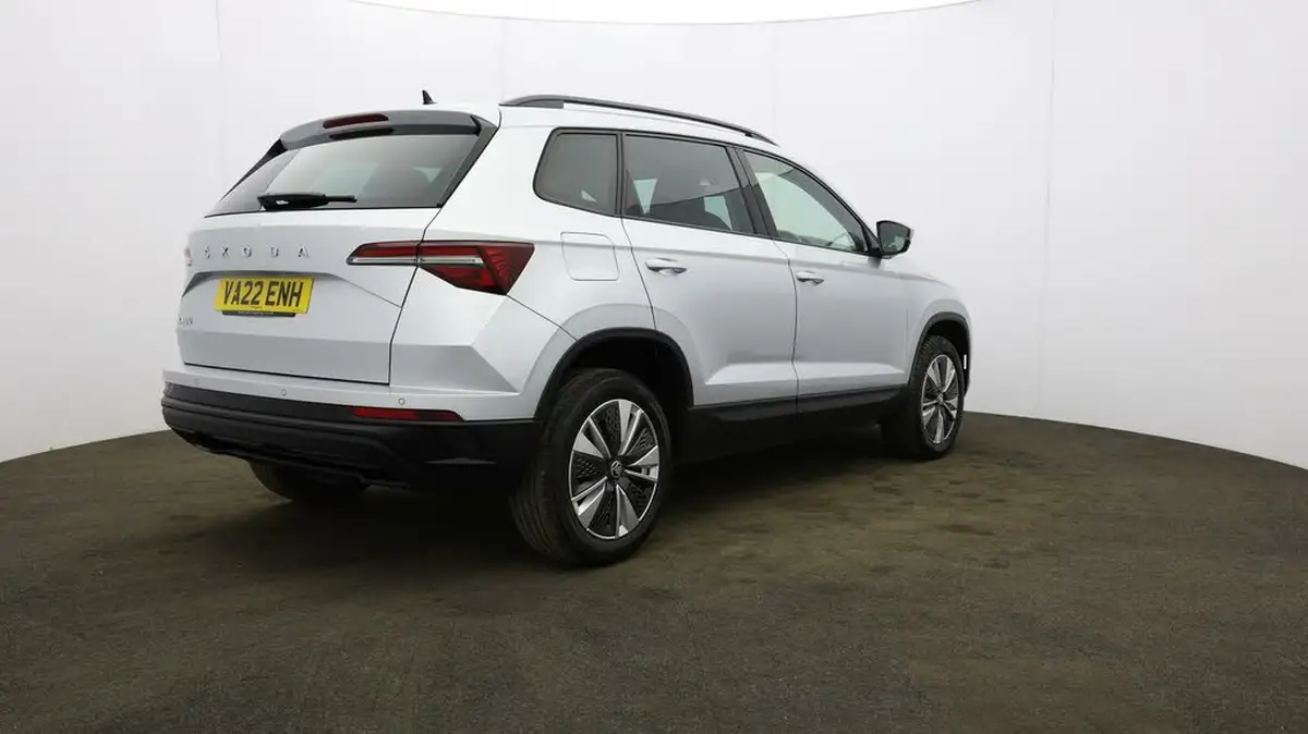 2022-skoda-karoq-10-tsi-se-drive-big-58