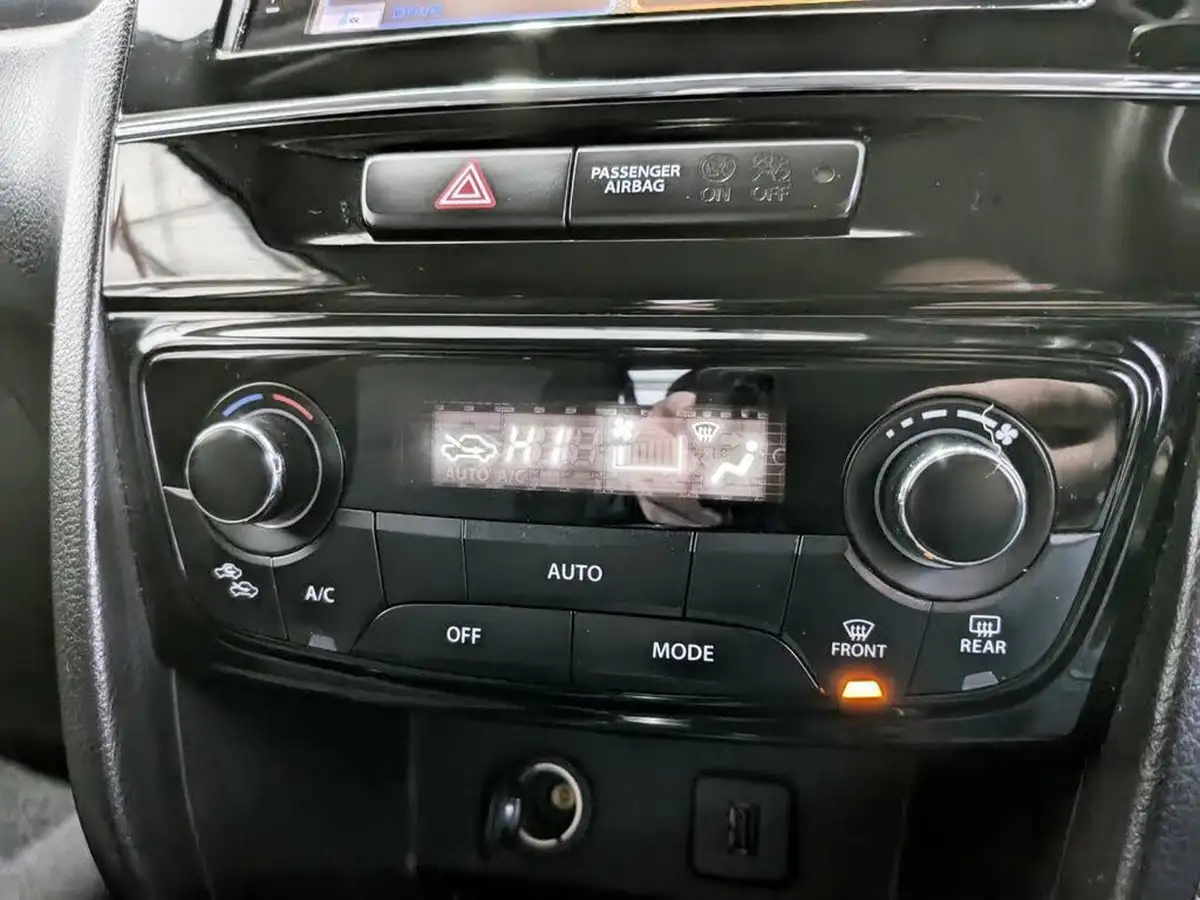 2020-suzuki-vitara-14-boosterjet-sz-t-140ps-big-17