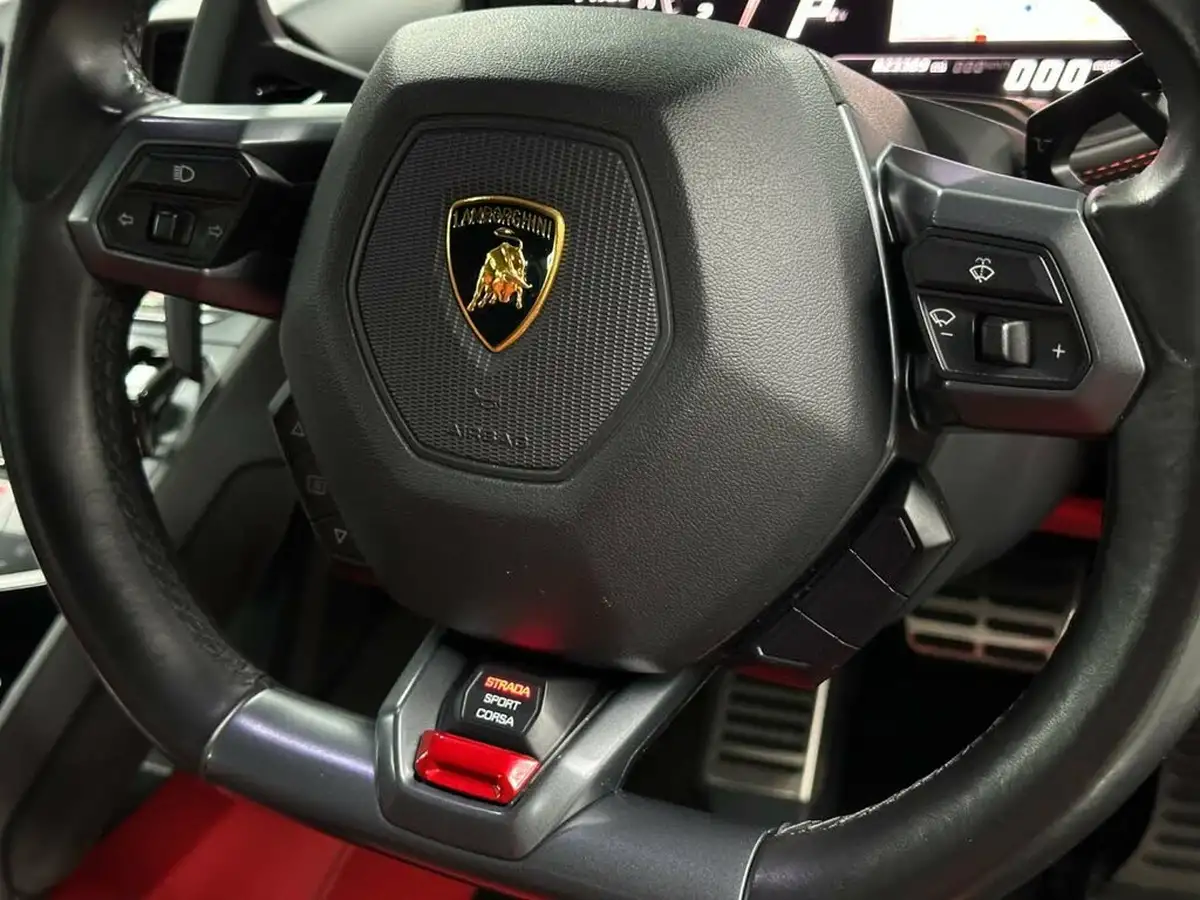 2016-lamborghini-huracan-52-lp-610-4-4wd-coupe-big-22
