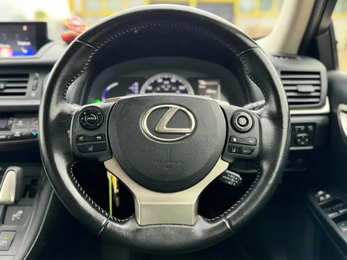 2018-lexus-ct-200h-18-se-plus-pack-big-46