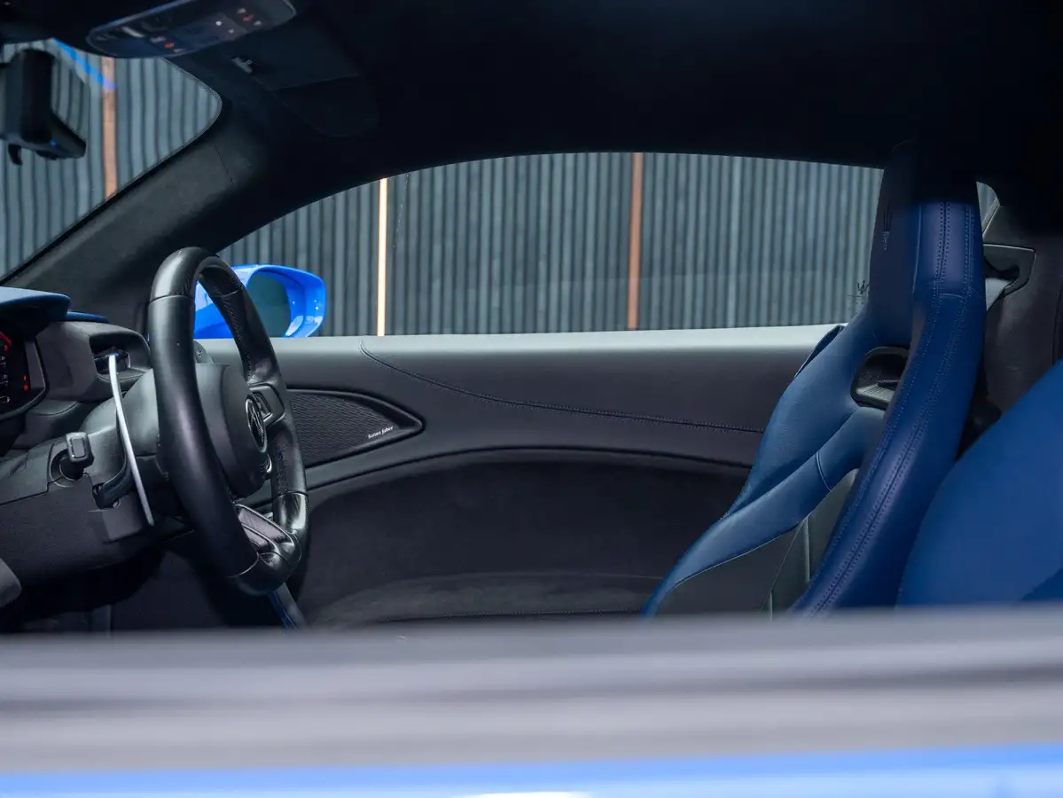 2022-maserati-mc20-30-no-trim-big-38
