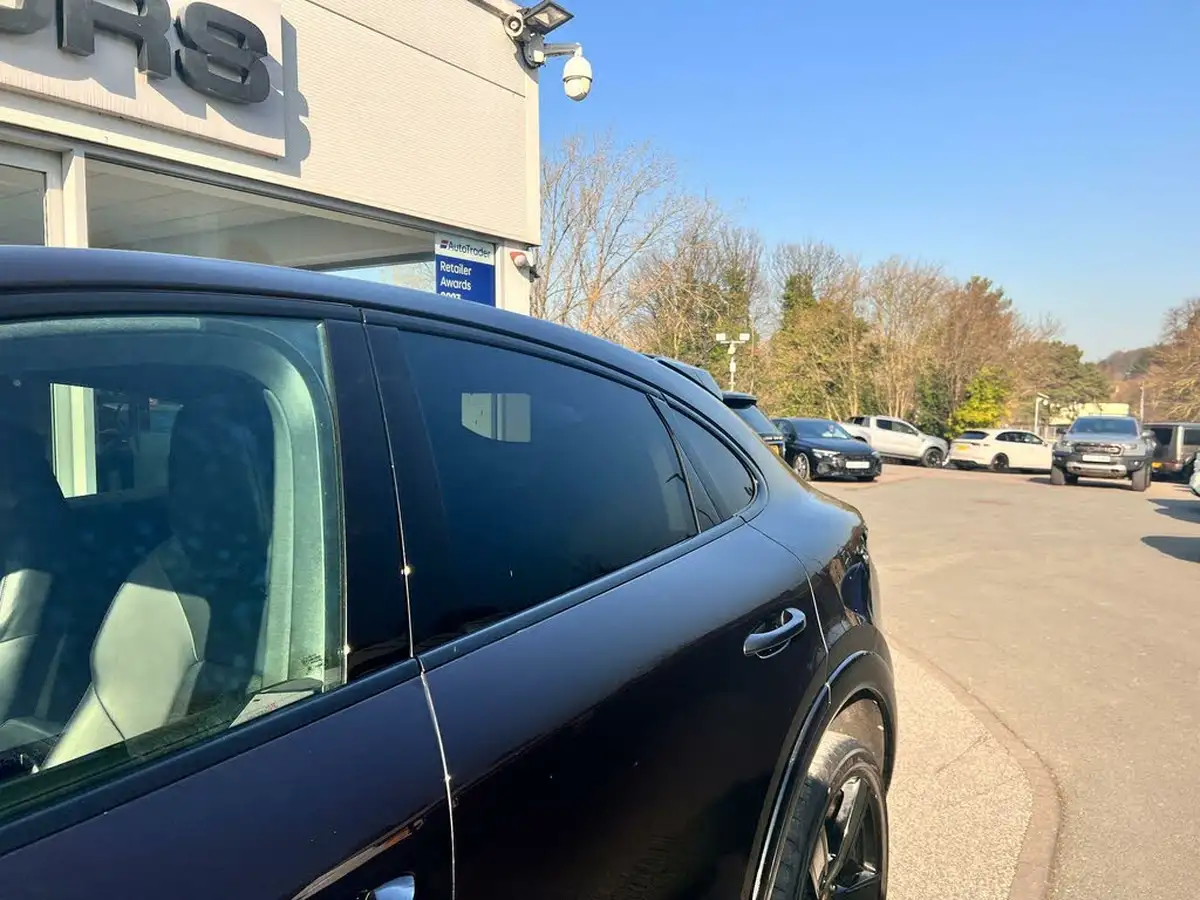 2020-porsche-cayenne-29-v6-s-coupe-big-79