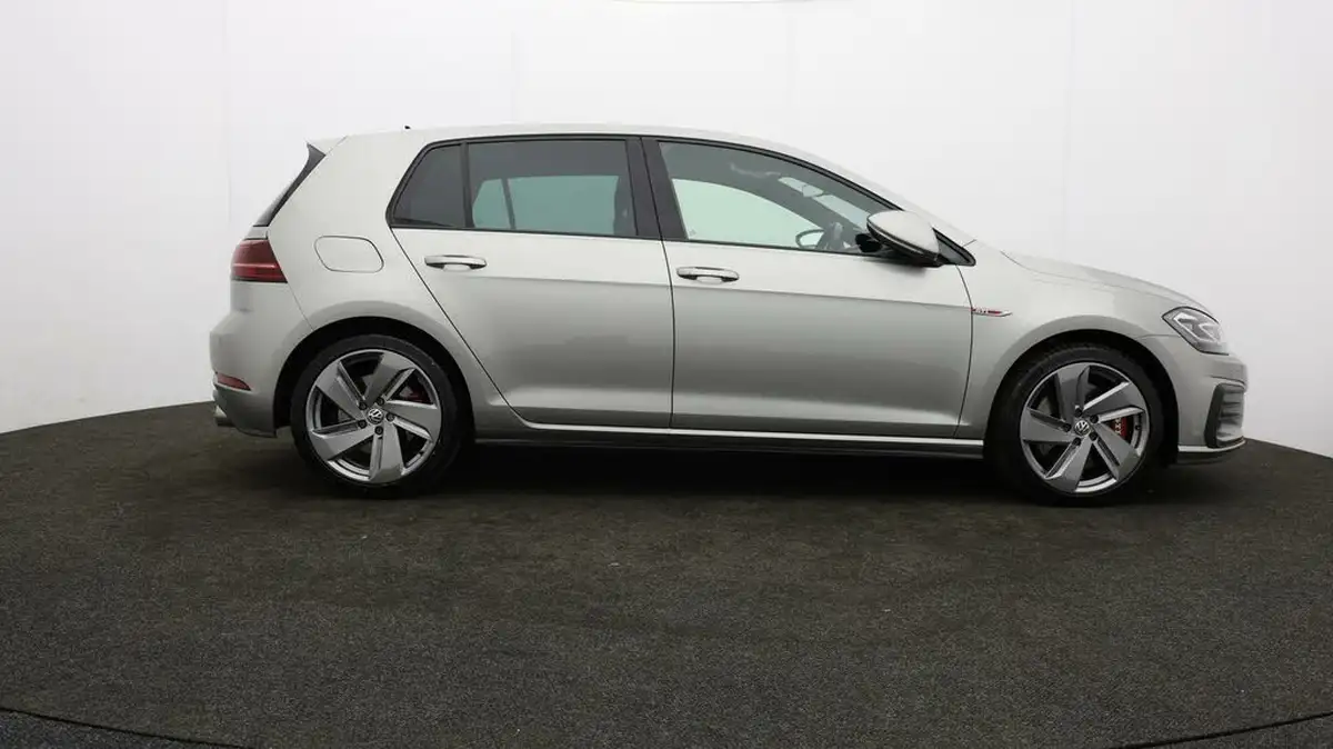 2019-volkswagen-golf-20-tsi-gti-performance-5d-big-7