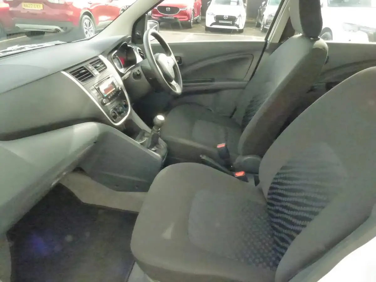 2019-suzuki-celerio-10-sz2-68ps-dualjet-big-13