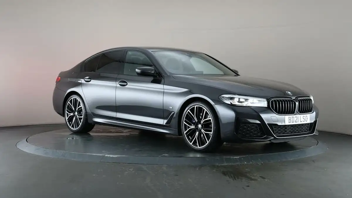 2021-bmw-5-series-20td-520d-xdrive-m-sport-mht-saloon-4d-big-1