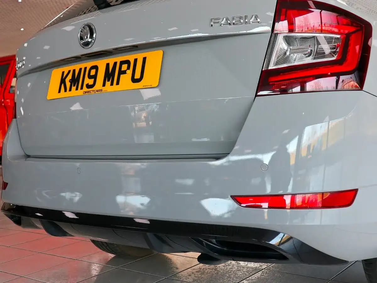 2019-skoda-fabia-10-tsi-monte-carlo-109ps-estate-big-16