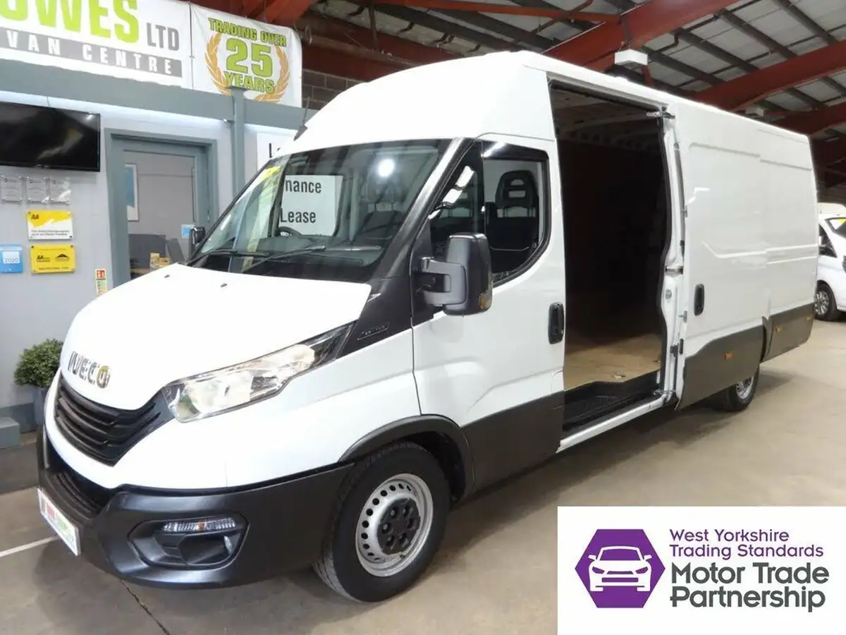 2022-iveco-daily-s-class-23td-35s14v-business-4100mm-h2-136pseu6dt-big-12