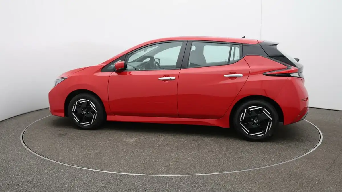 2022-nissan-leaf-e-acenta-39kwh-big-48