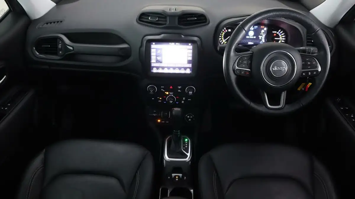 2021-jeep-renegade-13-gse-limited-phev-big-13