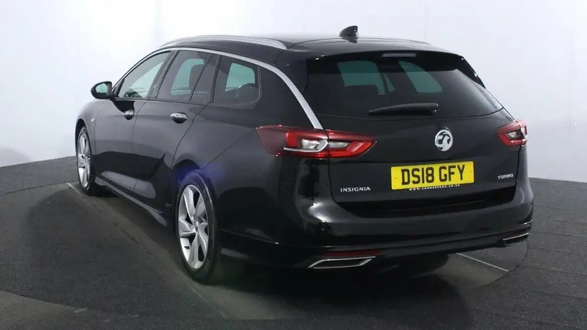 2018-vauxhall-insignia-sports-tourer-15-turbo-sri-vx-line-nav-big-4