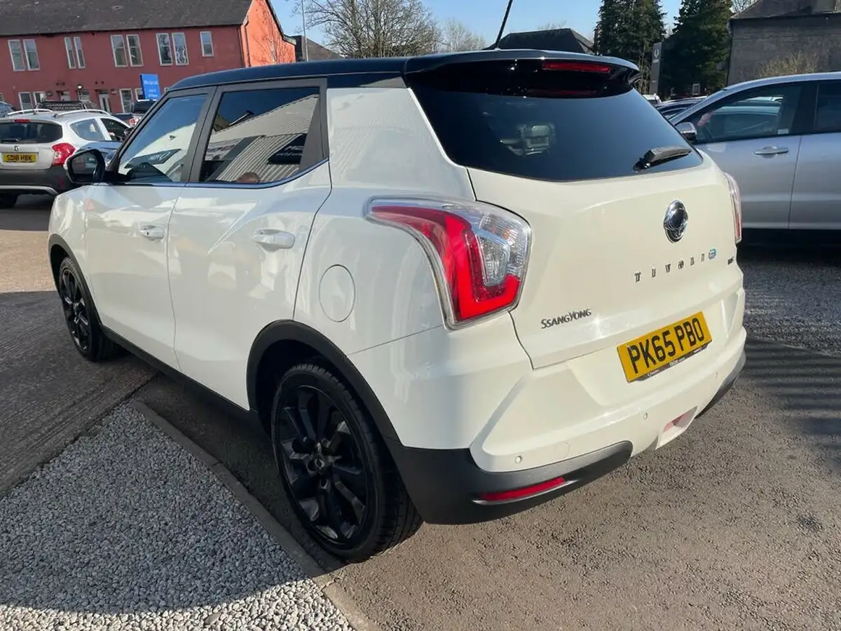 2015-kgm-ssangyong-tivoli-16td-elx-2wd-big-5