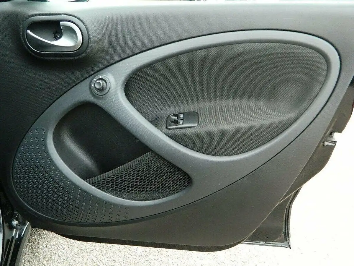2020-smart-forfour-eq-prime-exclusive-big-22