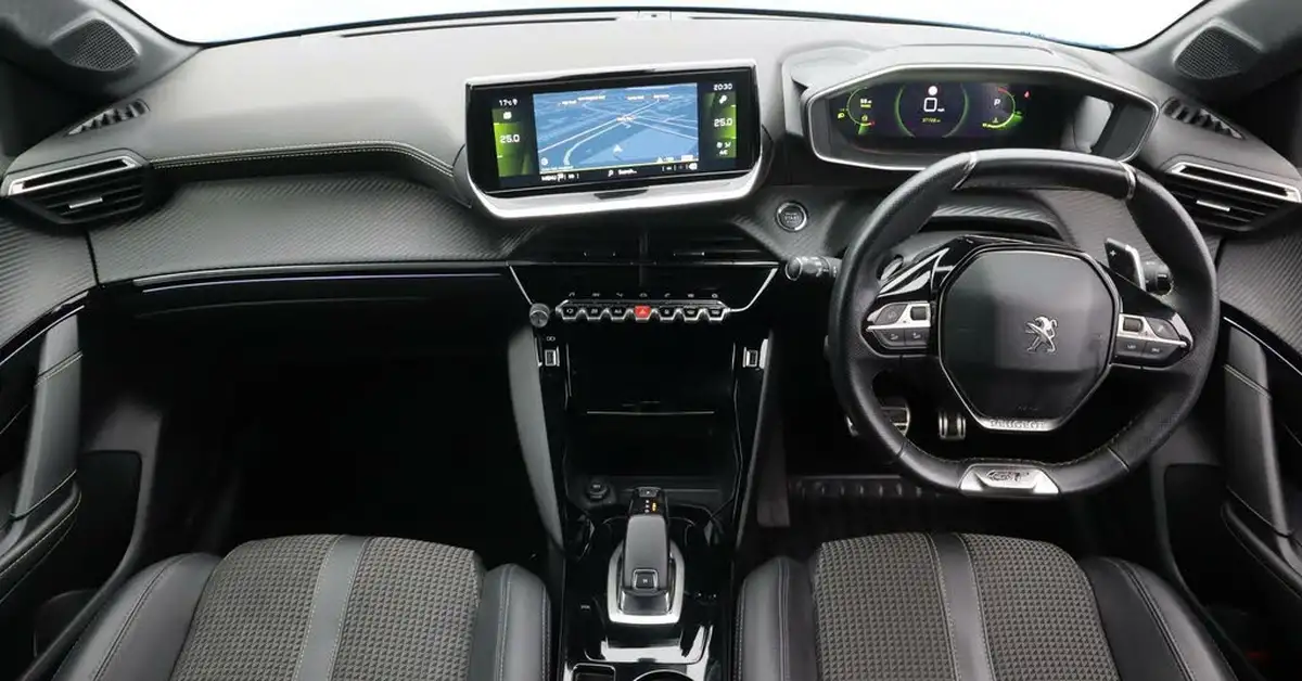2020-peugeot-208-12-puretech-gt-line-100bhp-eat8-big-13