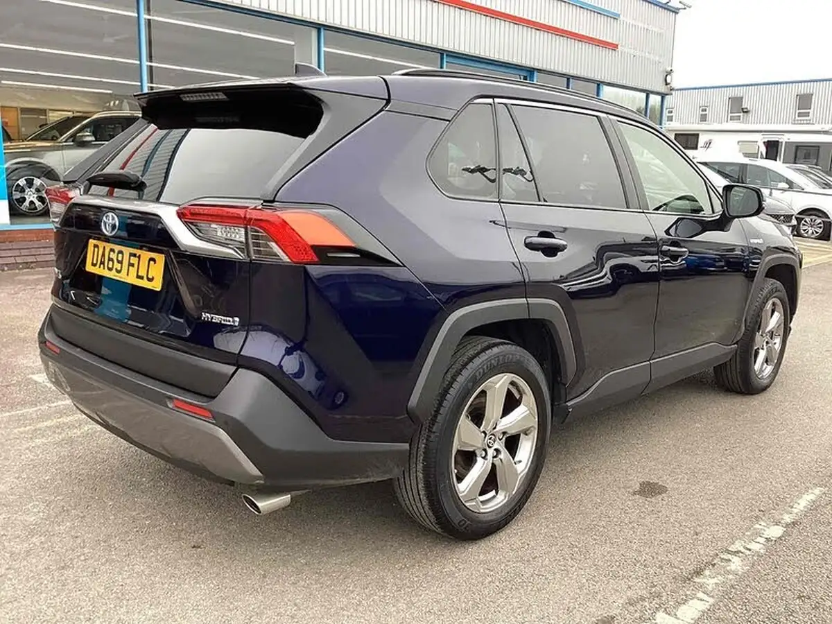 2019-toyota-rav4-25-vvt-i-design-215bhp-big-4