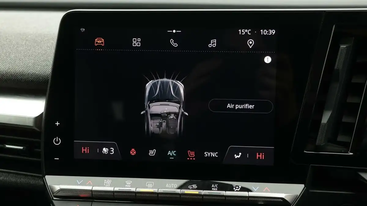 2024-renault-megane-e-tech-e-techno-big-12