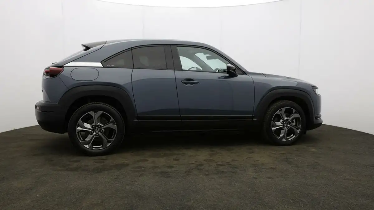2021-mazda-mx-30-e-sport-lux-big-53