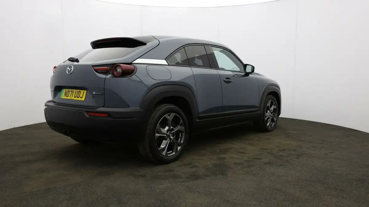 2021-mazda-mx-30-e-sport-lux-big-57