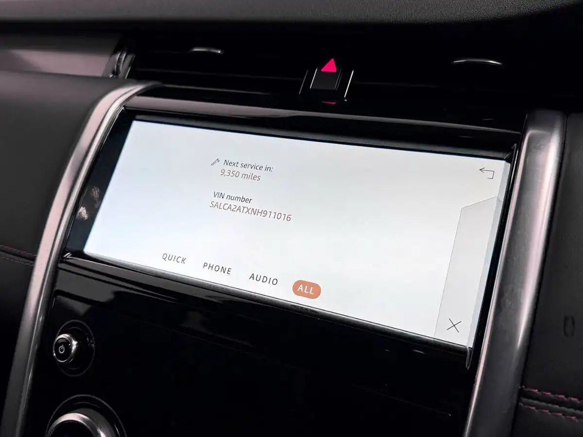 2022-land-rover-discovery-sport-15-p300e-r-dynamic-hse-big-55