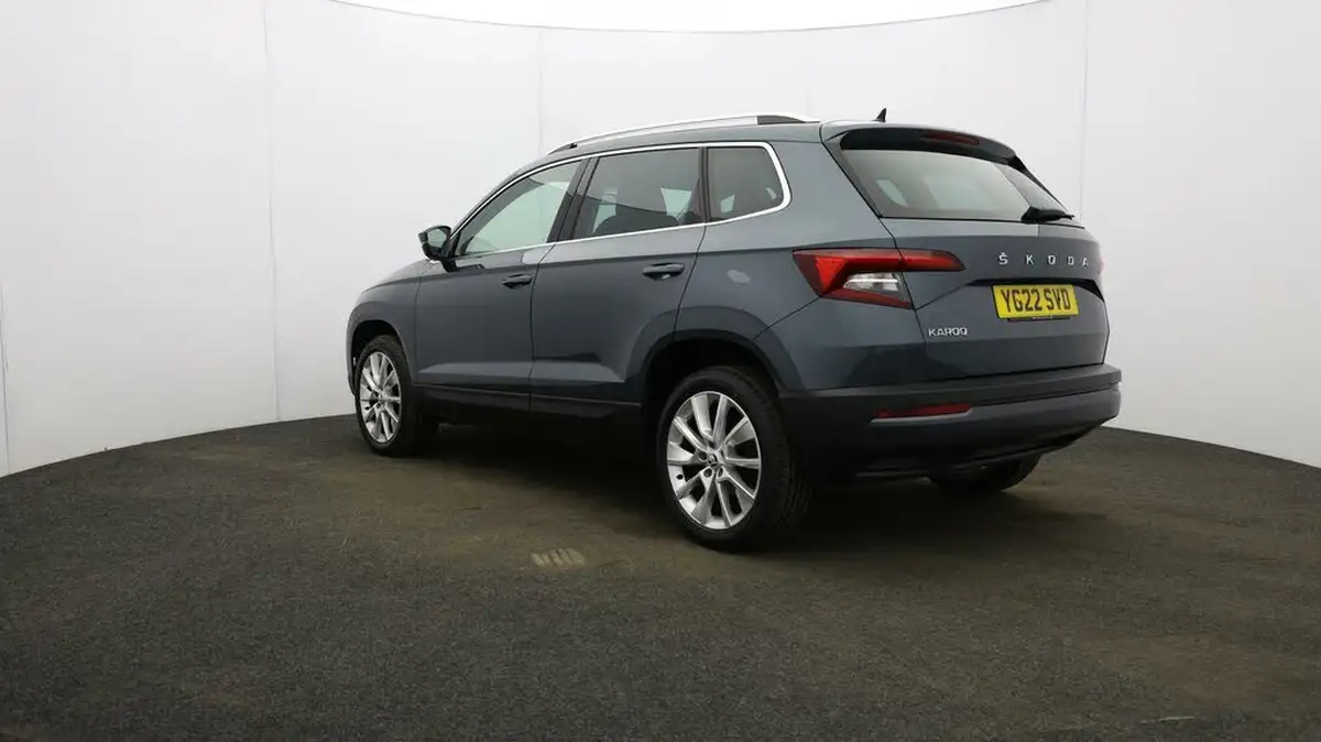 2022-skoda-karoq-15-tsi-se-l-big-47
