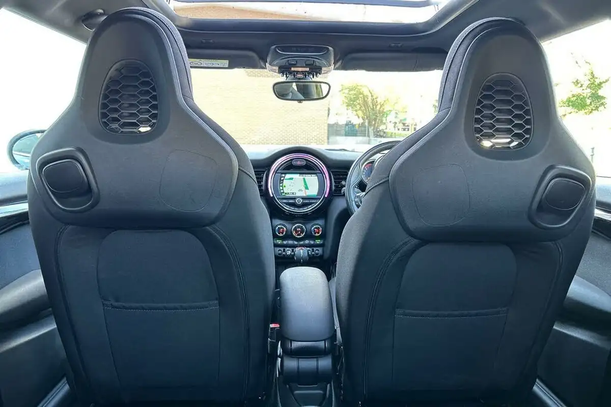 2019-mini-cooper-20-cooper-s-sport-189bhp-hatchback-3d-big-10