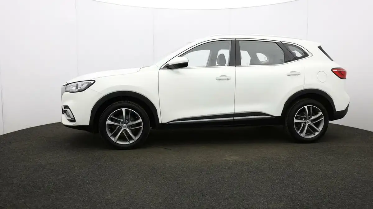2021-mg-hs-15t-gdi-excite-162ps-big-61