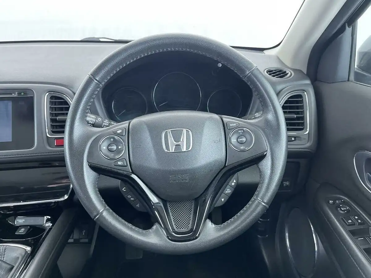 2015-honda-hr-v-15-i-vtec-se-big-35