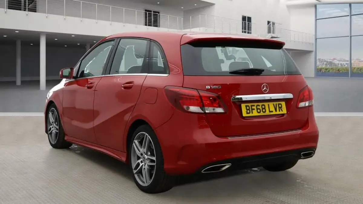2018-mercedes-benz-b-class-16-b180-amg-line-122ps-executivess-7g-dct-big-2