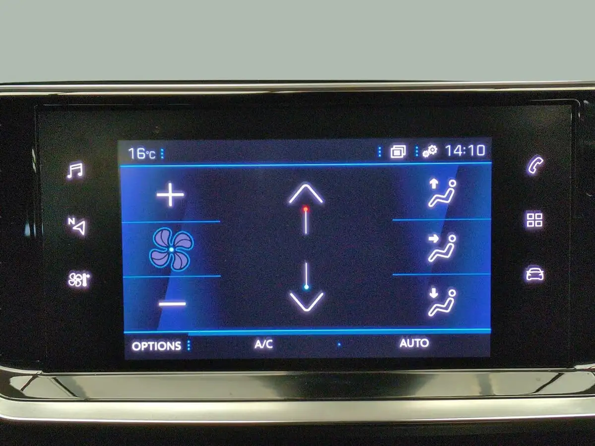 2023-peugeot-208-12-puretech-allure-premium-100ps-eat8-big-15
