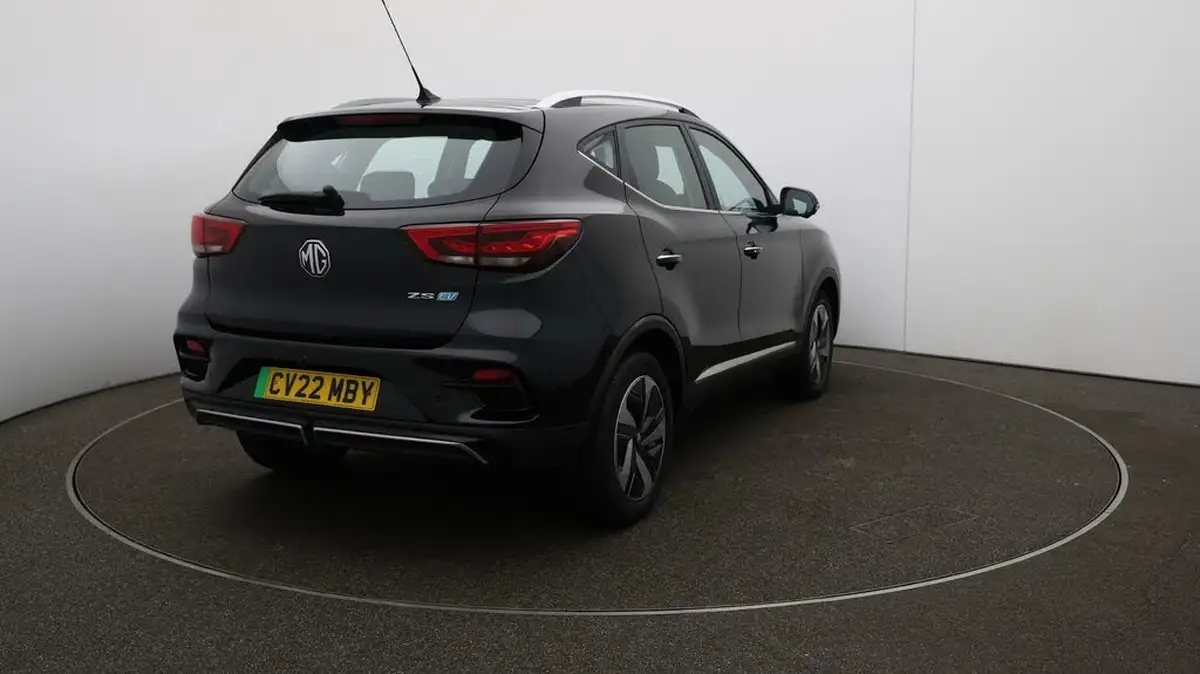 2022-mg-zs-suv-e-trophy-ev-176ps-big-46