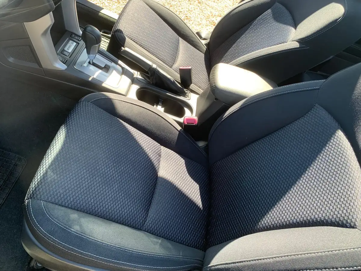 2015-subaru-forester-20-xe-150ps-1995cc-lineartronic-big-30