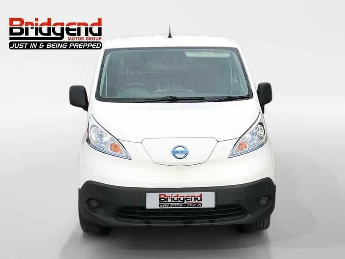 2021-nissan-env200-e-acenta-panel-van-auto-big-1