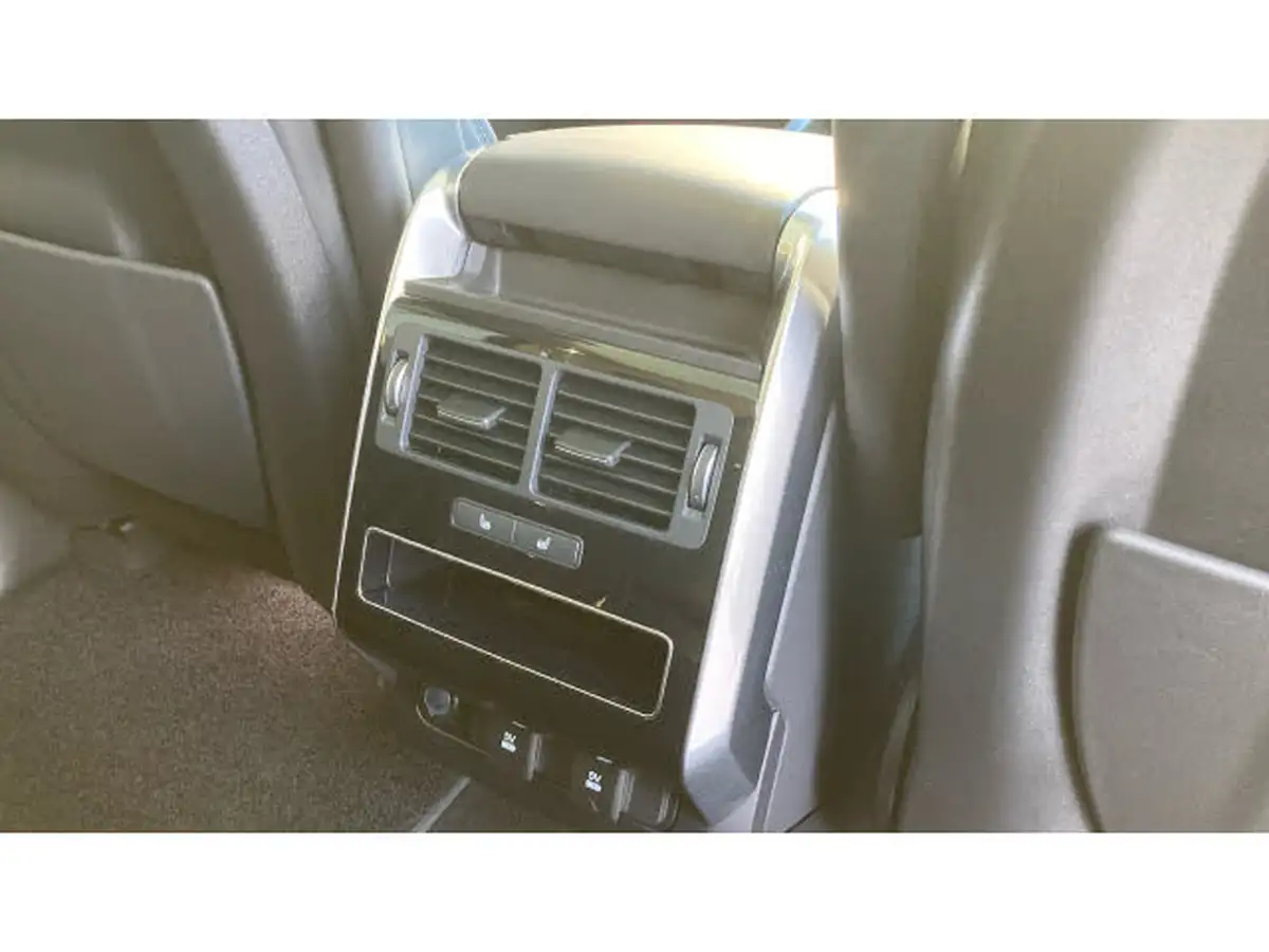 2021-land-rover-range-rover-sport-30-d300-hse-silver-big-17