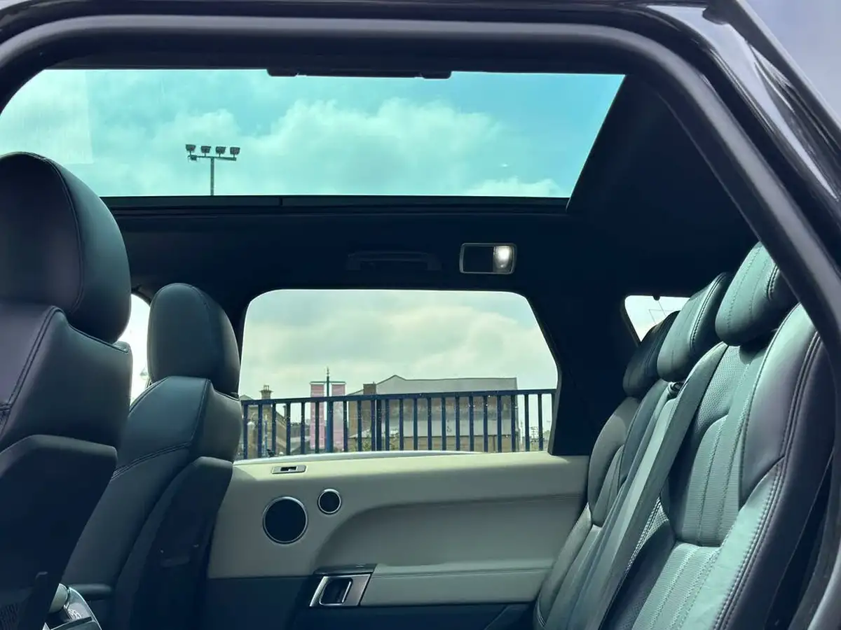 2017-land-rover-range-rover-sport-30-sd-v6-hse-306ps-big-31