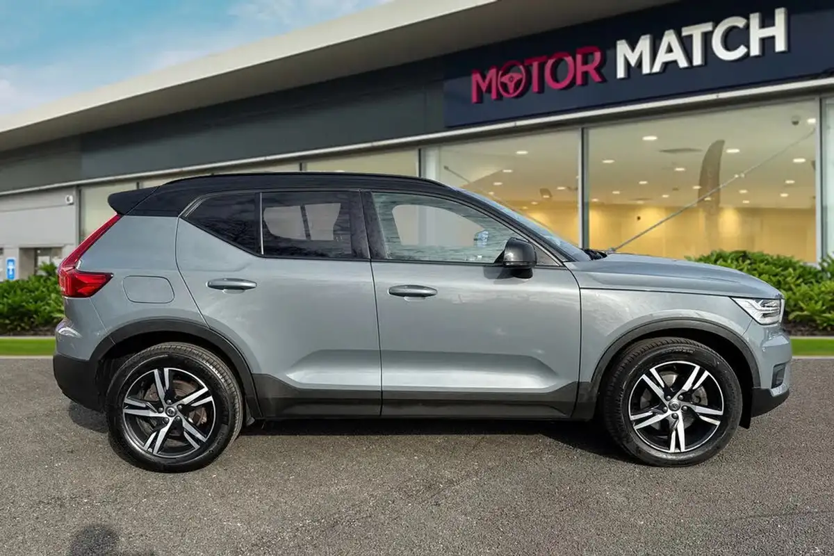 2020-volvo-xc40-20-b4-r-design-awd-big-2
