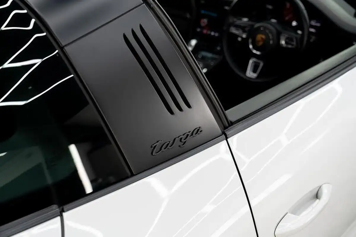 2018-porsche-911-30-targa-4-gts-450ps-pdk-big-14