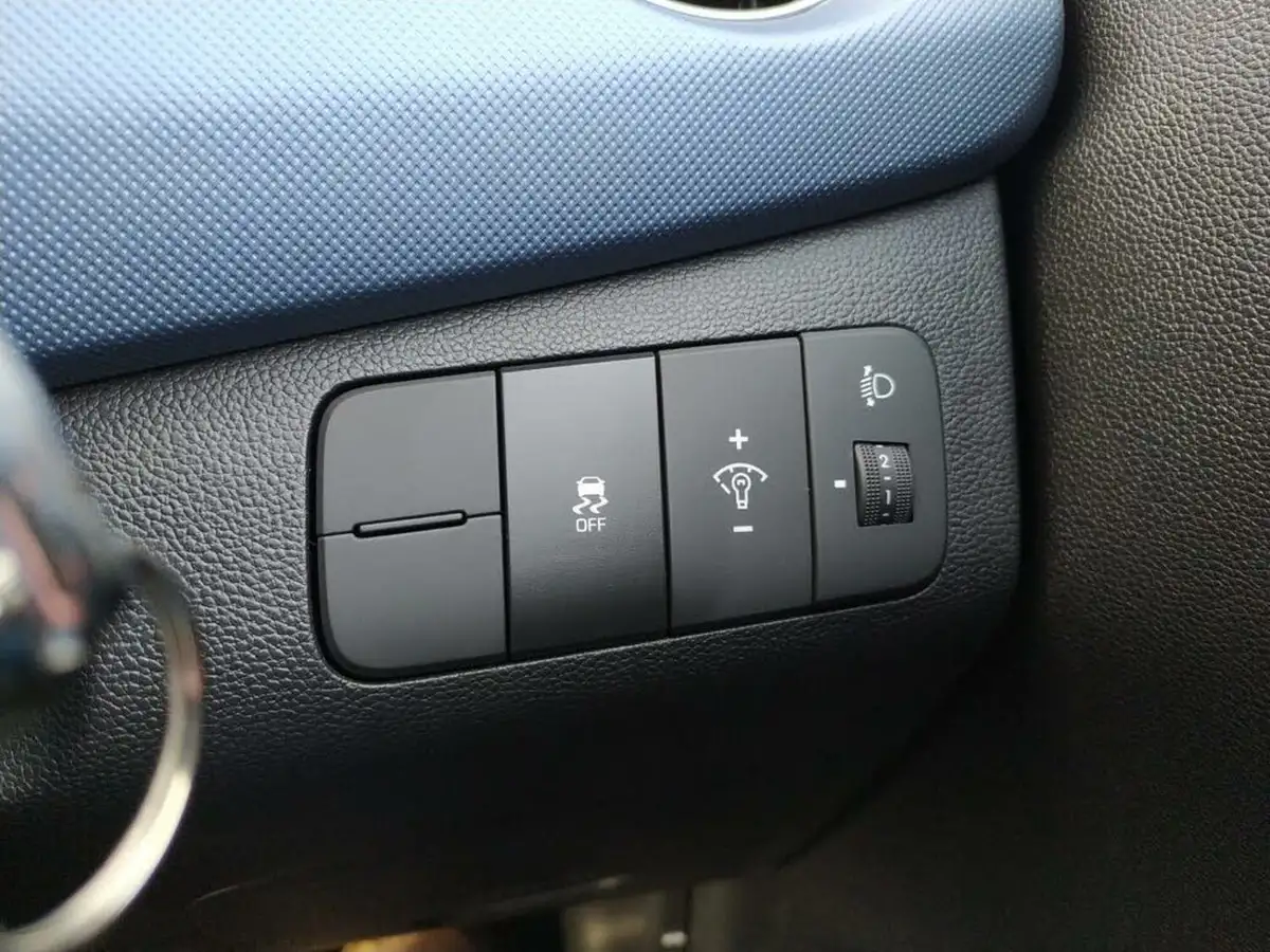 2014-hyundai-i10-12-se-big-27